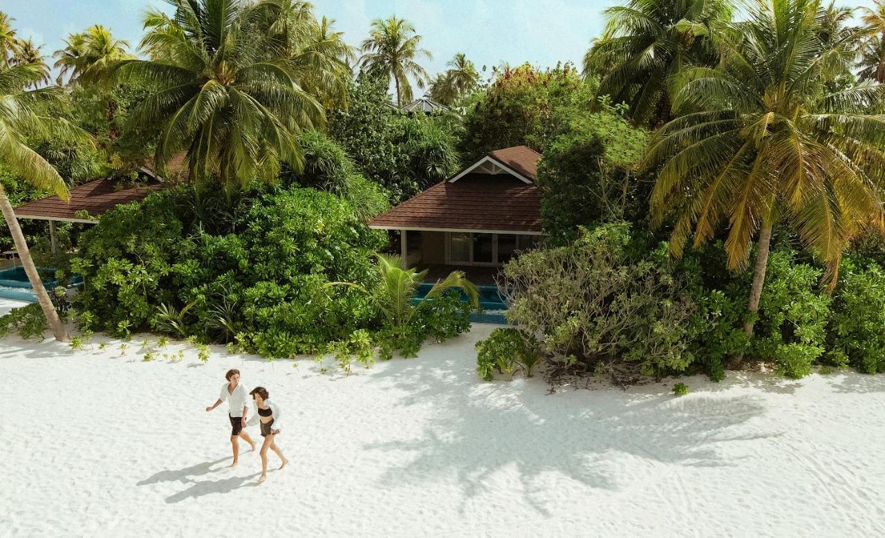 The Standard, Huruvalhi Maldives (Adults Only) Meedhoo  Exteriör bild A beach villa at the resort