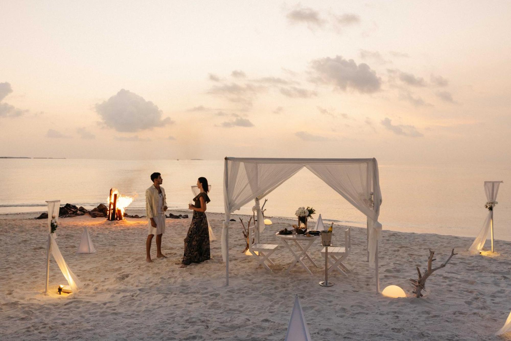 The Standard, Huruvalhi Maldives (Adults Only) Meedhoo  Exteriör bild